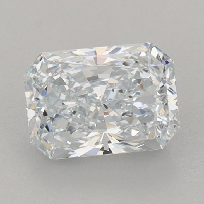 IGI Radiant 1.22ct G VVS2 Loose Lab Diamond: IGI Radiant 1.22ct G VVS2 Loose Lab Diamond Experience the brilliance of nature, minus the environmental impact, with this stunning 1.22ct IGI Radiant G VVS2 loose lab diamond. Grown in a state-of-the