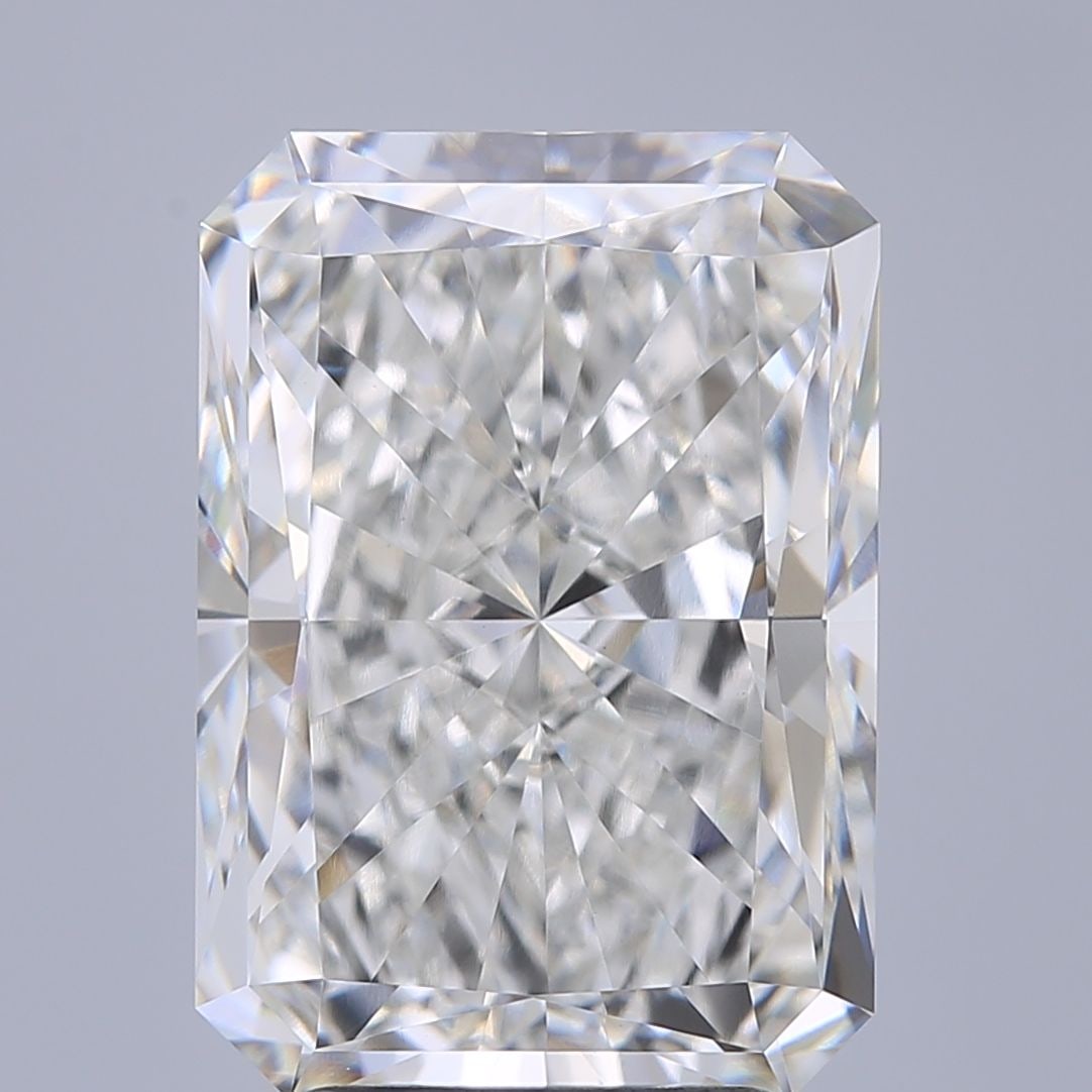 IGI Radiant 4.01ct E VVS2 Loose Lab Diamond: IGI Radiant 4.01ct E VVS2 Loose Lab Diamond Experience the beauty of a lab-grown diamond, certified by IGI as a radiant 4.01ct E VVS2, boasting exceptional clarity and cut quality. This exquisite