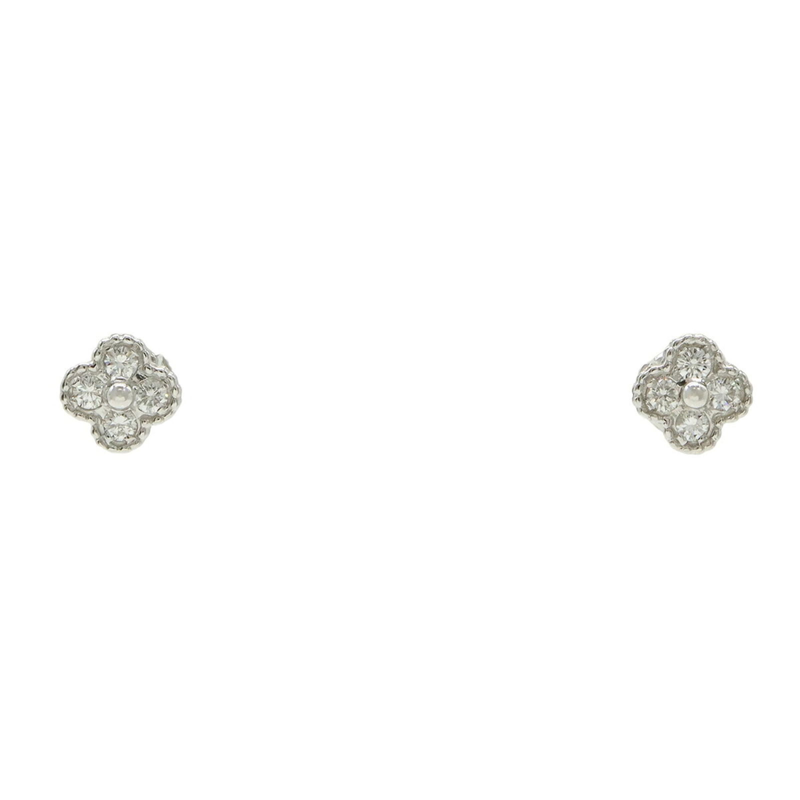 Diamonds Van Cleef & Arpels Arno Earrings in 18K White Gold with 4: Diamonds Van Cleef & Arpels Arno Earrings in 18K White Gold with 4 Elegant and sophisticated, the Diamonds Van Cleef & Arpels Arno Earrings in 18K White Gold are a timeless treasure for any woman. Wit