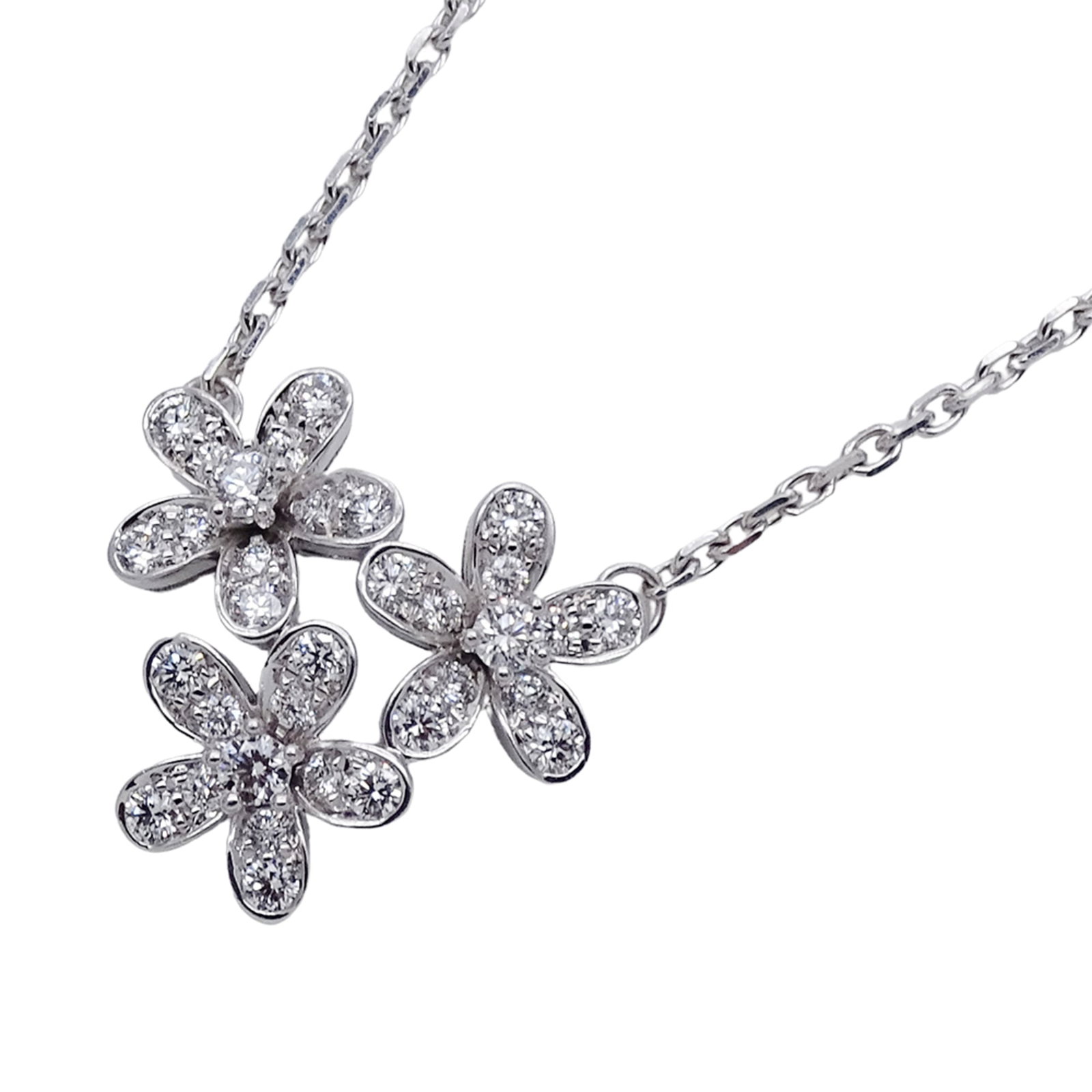 Polished - Van Cleef & Arpels Women's Diamond Socrates 3-Flower Necklace in 750WG White Gold: Polished - Van Cleef & Arpels Women's Diamond Socrates 3-Flower Necklace in 750WG White Gold Elegant and sophisticated, the Van Cleef & Arpels Socrates 3-Flower Necklace shines with its delicate white