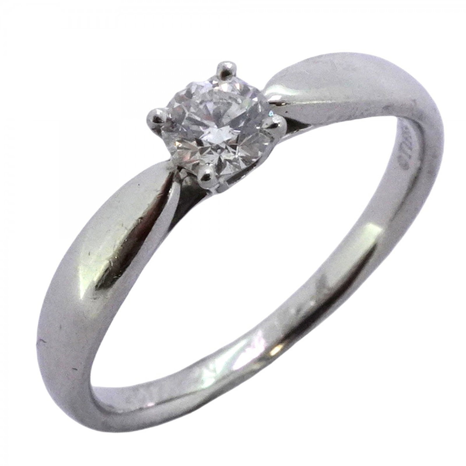 950 Tiffany Band Ring Platinum: 950 Tiffany Band Ring Platinum A stunning platinum band ring from Tiffany & Co., this 950 Tiffany Band Ring Platinum boasts a beautiful diamond stone set in a sleek and sophisticated design. With its