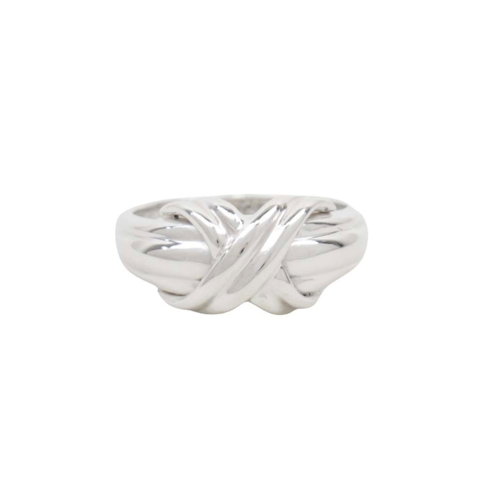 925 Tiffany Band Ring Silver: 925 Tiffany Band Ring Silver A stunning 925 Tiffany Band Ring in silver, perfect for everyday wear, boasts a classic design that exudes timeless elegance. With its high-quality sterling silver materia