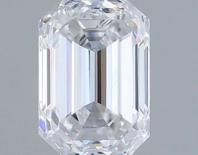 Loose Lab Diamond - IGI Emerald 0.56ct D VVS2: Loose Lab Diamond - IGI Emerald 0.56ct D VVS2 A rare and exceptional lab-grown diamond, certified by the International Gemological Institute (IGI), boasts an impressive 0.56 carats of flawless VVS2 cl