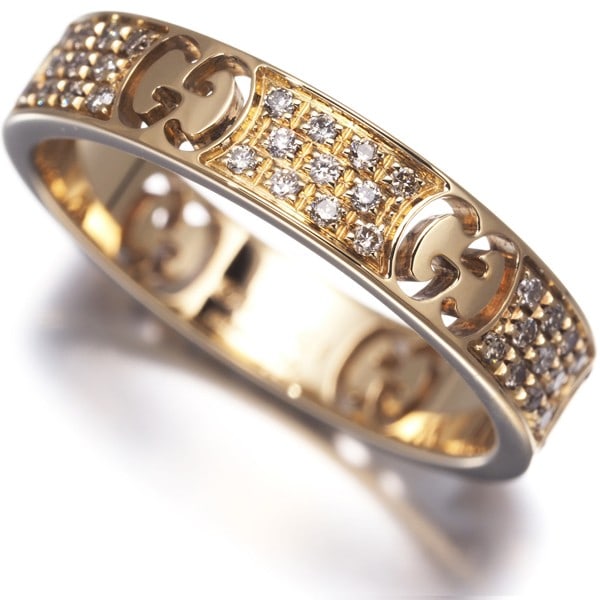 Gold Gucci Ring Diamond Icon Stardust Thin Us6-6.25 18K 750 Yellow: Gold Gucci Ring Diamond Icon Stardust Thin Us6-6.25 18K 750 Yellow Elevate your style with the iconic Gucci Diamond Icon Stardust ring, set in 18k yellow gold and adorned with a stunning natural diamo