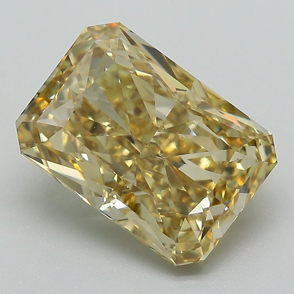 IGI Radiant 4.42ct Fancy Vivid Gray Yellow VVS2 Loose Lab Diamond: IGI Radiant 4.42ct Fancy Vivid Gray Yellow VVS2 Loose Lab Diamond Experience the unique beauty of a Fancy Vivid Gray Yellow diamond, one of the rarest and most striking colors in nature. This 4.42ct l