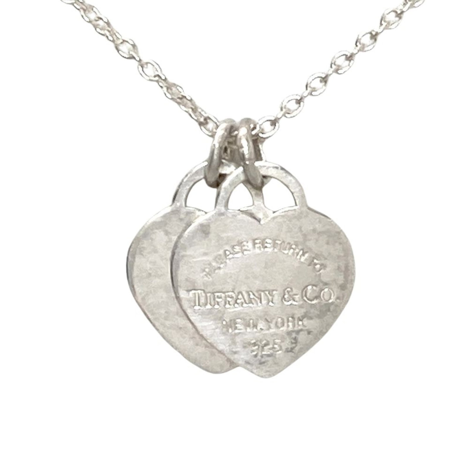 for Women - Tiffany & Co. Return to Double Heart Tag Necklace in SV925 - 2.8g - Silver: for Women - Tiffany & Co. Return to Double Heart Tag Necklace in SV925 - 2.8g - Silver A stunning Tiffany & Co. Return to Double Heart Tag Necklace in sterling silver, this 40cm necklace boasts a time