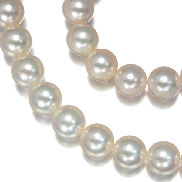 Akoya Pearl Mikimoto Necklace in 14k White Gold (7.5-8.0mm): Akoya Pearl Mikimoto Necklace in 14k White Gold (7.5-8.0mm) A stunning Akoya pearl necklace in 14k white gold, this piece boasts lustrous 7.5-8.0mm pearls that shine with an unparalleled luminosity. C