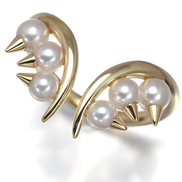 Yg Tasaki Ring Baby Akoya Pearl 3.5-4.0Mm Danger Plus Us6.5-6.75 18K: Yg Tasaki Ring Baby Akoya Pearl 3.5-4.0Mm Danger Plus Us6.5-6.75 18K Elevate your style with the TASAKI Danger Plus collection, showcasing a stunning 3.5-4.0mm Akoya pearl nestled in a sleek yellow go