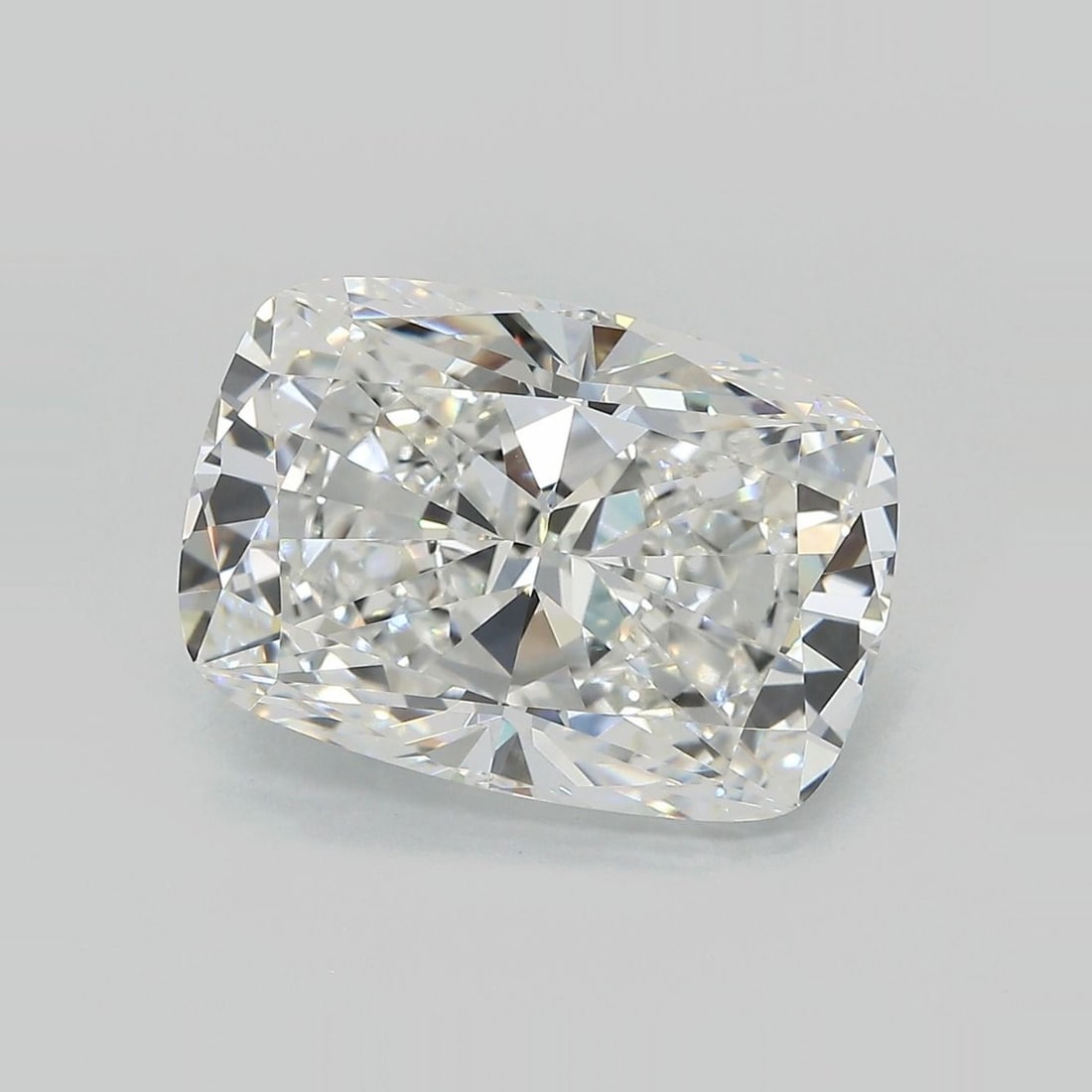 IGI Cushion Modified 7.34ct E VVS2 Loose Lab Diamond: IGI Cushion Modified 7.34ct E VVS2 Loose Lab Diamond Experience the brilliance of a lab-grown diamond, certified by IGI as E color, VVS2 clarity, and EX polish and symmetry. This stunning 7.34ct