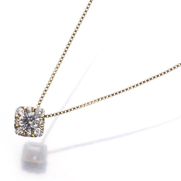Gold Vendome Necklace Diamond 0.122Ct/ 0.06Ct 18K 750 Yellow: Gold Vendome Necklace Diamond 0.122Ct/ 0.06Ct 18K 750 Yellow Elevate your elegance with the stunning Gold Vendome Necklace, showcasing a beautiful 0.122ct natural diamond pendant set in 18k yellow gol
