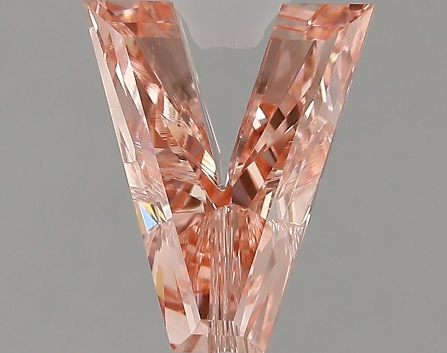 Loose Lab Diamond - IGI Other 2.34ct Fancy Vivid Pink VVS2: Loose Lab Diamond - IGI Other 2.34ct Fancy Vivid Pink VVS2 Experience the rare beauty of a lab-grown diamond, certified by IGI as Fancy Vivid Pink with exceptional clarity and polish. This stunning