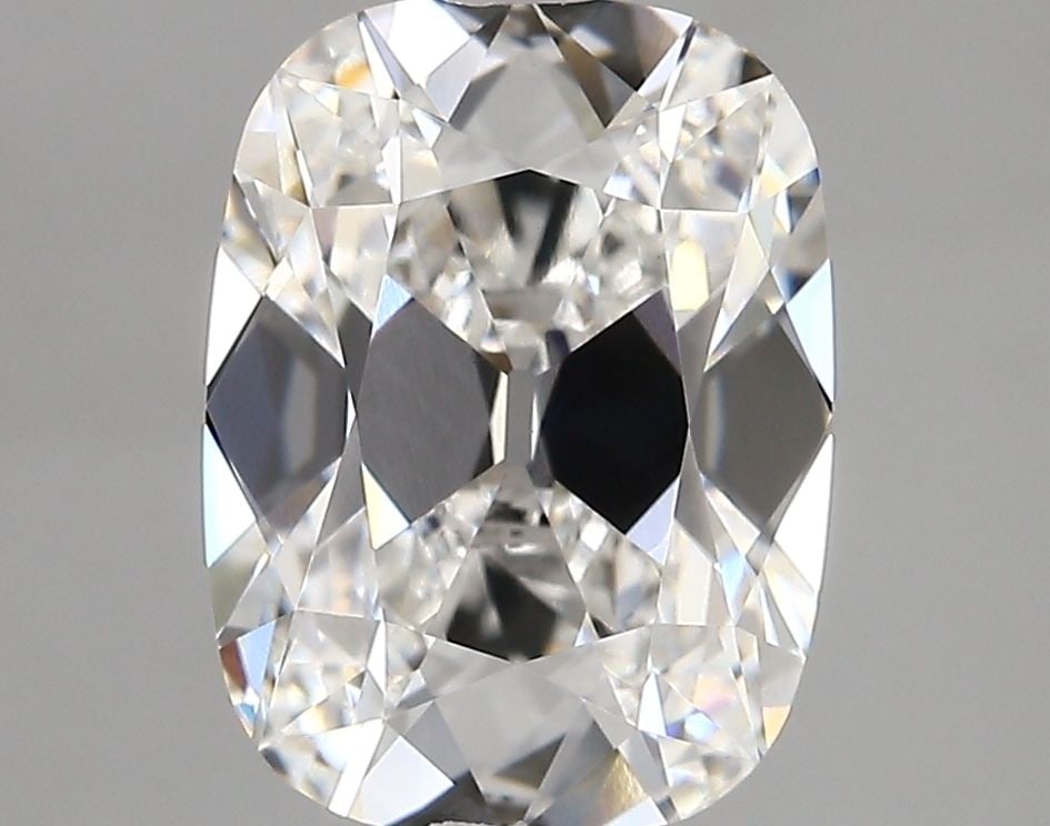 IGI Cushion Modified 3.26ct E VVS2 Loose Lab Diamond: IGI Cushion Modified 3.26ct E VVS2 Loose Lab Diamond A rare opportunity to own a truly unique gem, this 3.26ct E VVS2 loose lab diamond boasts exceptional clarity and color, making it a standout