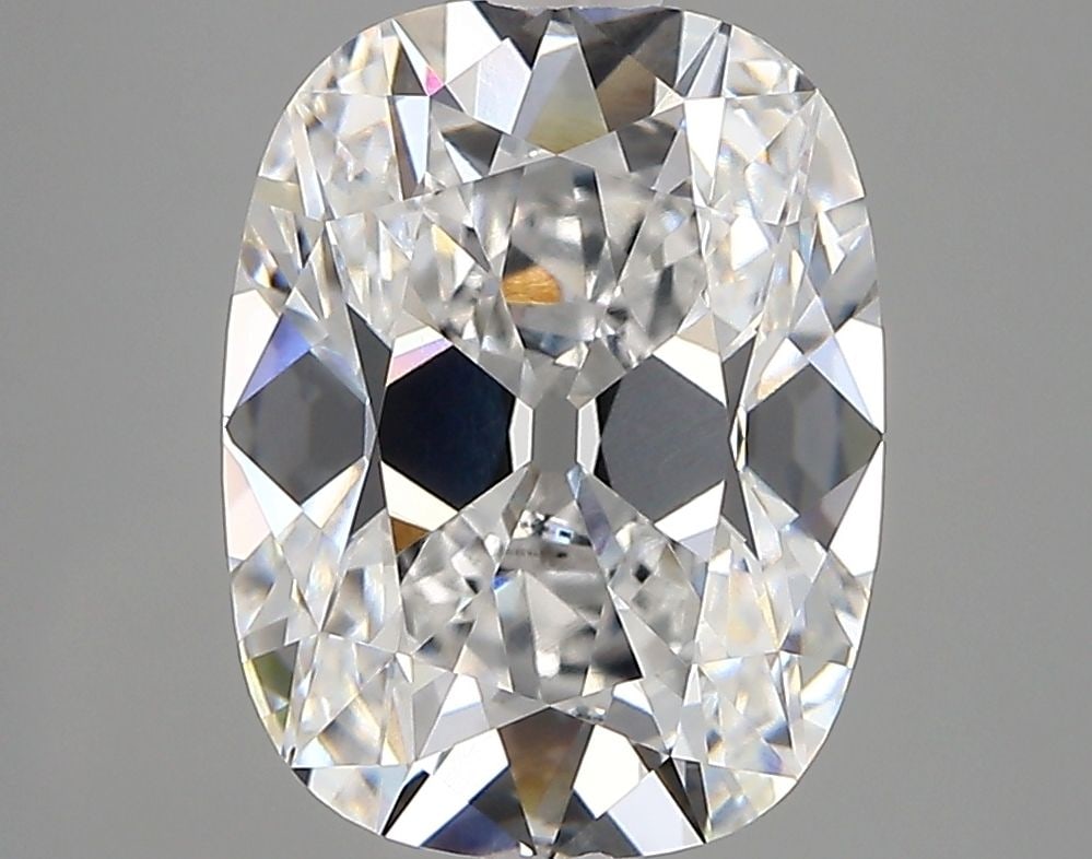 Loose Lab Diamond - IGI Cushion Modified 3.81ct D VVS2: Loose Lab Diamond - IGI Cushion Modified 3.81ct D VVS2 A rare and exceptional lab-grown diamond, certified by the International Gemological Institute (IGI), boasts an impressive 3.81 carat cushion cut