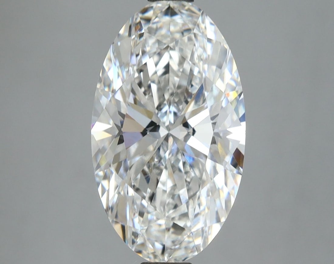 IGI Oval 3.69ct E VVS2 Loose Lab Diamond: IGI Oval 3.69ct E VVS2 Loose Lab Diamond Experience the beauty of a lab-grown diamond, certified by IGI as a genuine 3.69ct E VVS2 Oval cut gemstone. Its exceptional clarity and color make it a rare