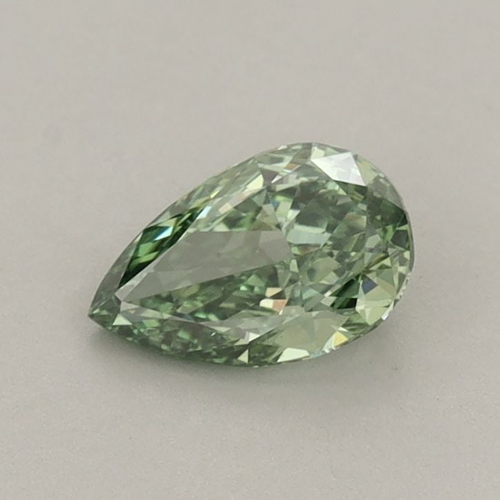 Loose Lab Diamond - IGI Pear 0.53ct Fancy Vivid Green VVS2: Loose Lab Diamond - IGI Pear 0.53ct Fancy Vivid Green VVS2 Experience the rare beauty of a lab-grown diamond, certified by the International Gemological Institute (IGI), with its vibrant Fancy Vivid