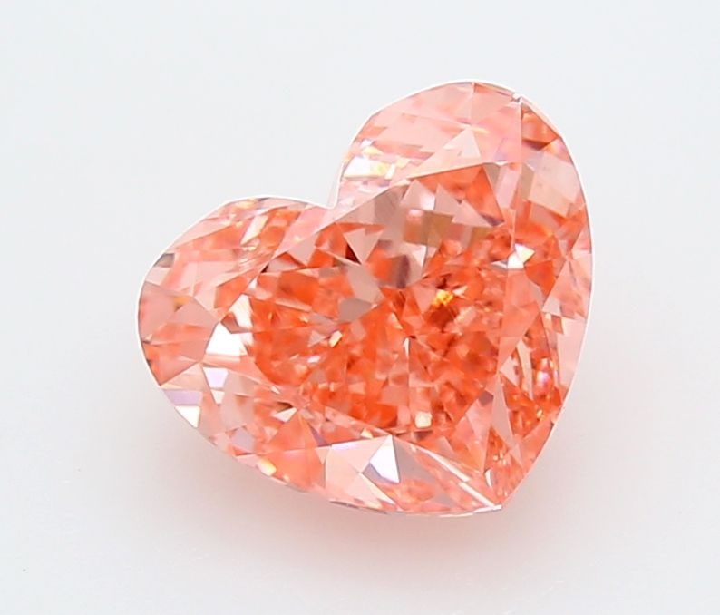 IGI Heart 3.05ct Fancy Vivid Pink VVS2 Loose Lab Diamond: IGI Heart 3.05ct Fancy Vivid Pink VVS2 Loose Lab Diamond Experience the breathtaking beauty of a Fancy Vivid Pink diamond, one of the rarest and most coveted colors in nature. This exquisite 3.05ct la