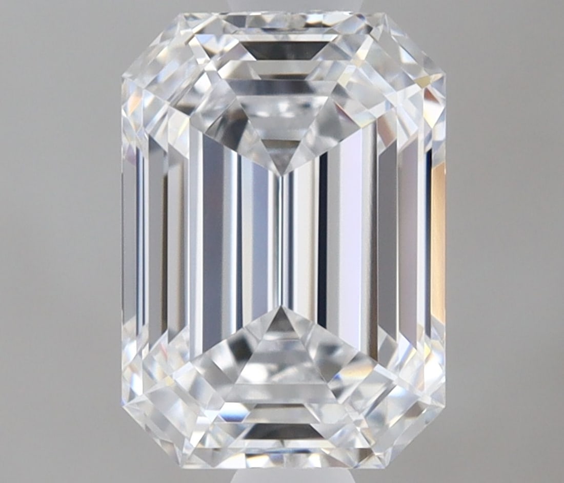 Loose Lab Diamond - IGI Emerald 1.22ct D VVS1: Loose Lab Diamond - IGI Emerald 1.22ct D VVS1 A stunning lab-grown emerald diamond, certified by the International Gemological Institute (IGI), boasts exceptional clarity and color with a VVS1 grade a
