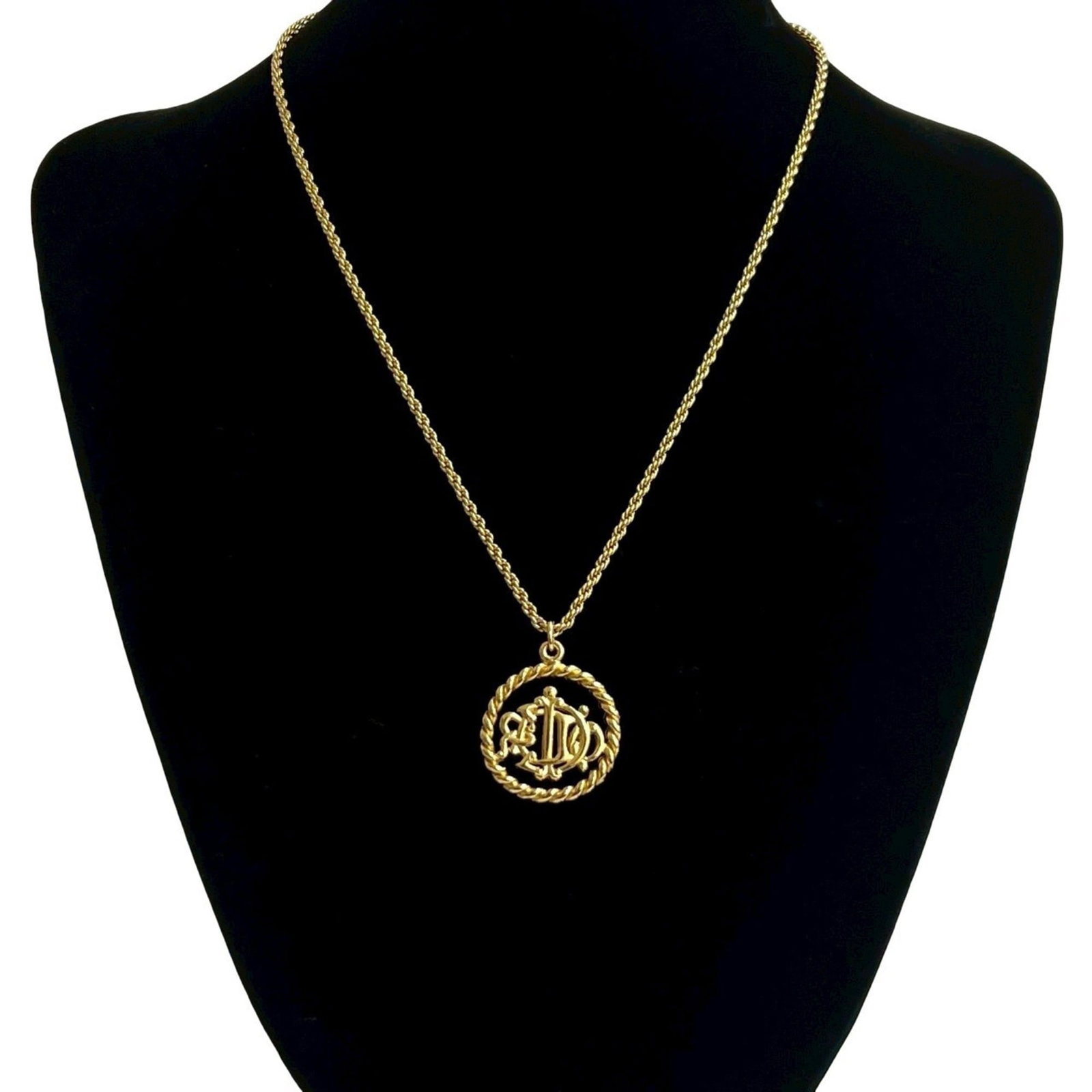 Christian Dior Logo GP Gold Necklace Pendant Choker: Christian Dior Logo GP Gold Necklace Pendant Choker Elevate your style with the iconic Christian Dior logo GP gold necklace pendant choker, a timeless piece of luxury jewelry that exudes sophisticatio