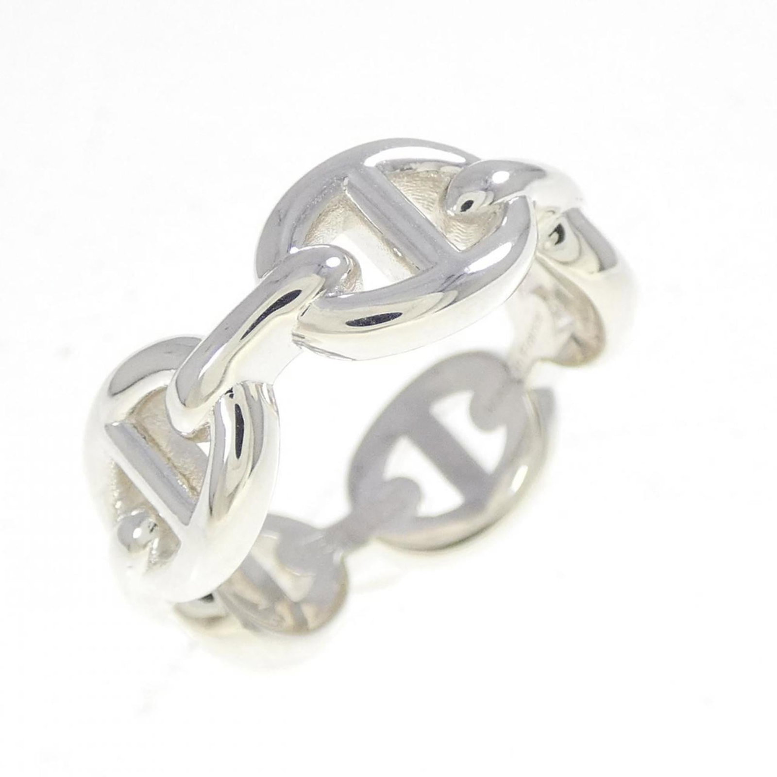 Hermes Silver 925 Band Ring: Hermes Silver 925 Band Ring Elevate your style with the sleek and sophisticated Hermes Silver 925 Band Ring, crafted from high-quality sterling silver that exudes luxury and refinement. This timeless