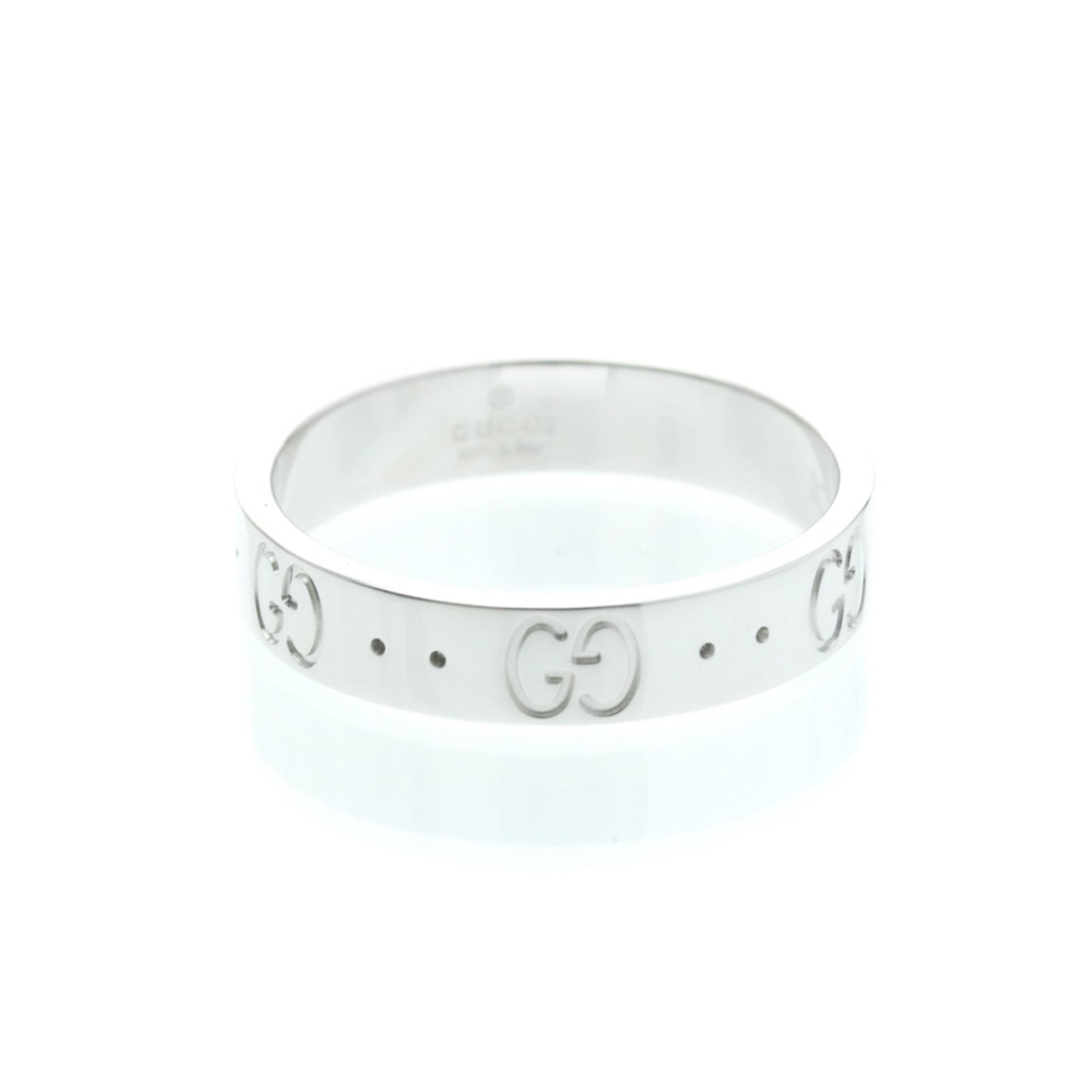 White Gold 18K Gucci Band Ring: White Gold 18K Gucci Band Ring Elevate your style with this stunning White Gold 18K Gucci band ring, boasting sleek silver tones and a classic fashion silhouette that suits both men and women. Made fr