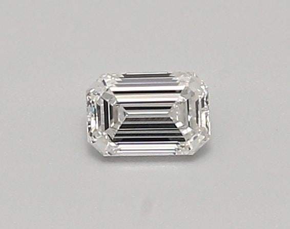 Loose Lab Diamond - IGI Emerald 0.33ct E VVS2: Loose Lab Diamond - IGI Emerald 0.33ct E VVS2 Experience the exceptional quality of this lab-grown diamond, certified by IGI as an E color, VVS2 clarity, and boasting EX polish and symmetry. With its