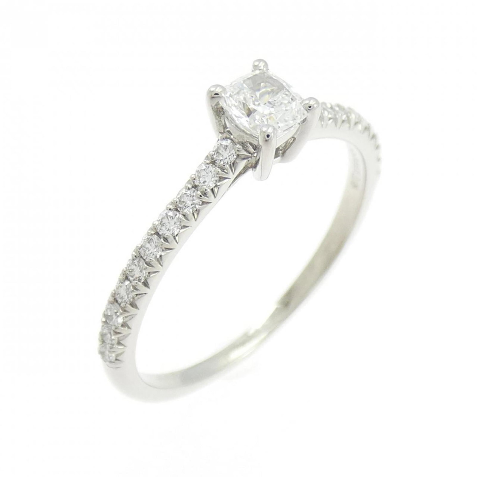 950 Tiffany Band Ring Platinum: 950 Tiffany Band Ring Platinum A stunning 950 Tiffany platinum band ring, adorned with a beautiful diamond stone, adds a touch of elegance to any outfit. With its classic design and high-quality mater
