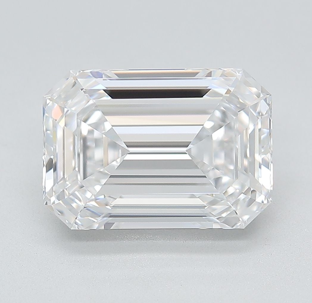 Loose Lab Diamond - IGI Emerald 4.57ct D IF: Loose Lab Diamond - IGI Emerald 4.57ct D IF A rare and exceptional lab-grown diamond, certified by the International Gemological Institute (IGI), boasts an impressive 4.57 carats of unparalleled brill