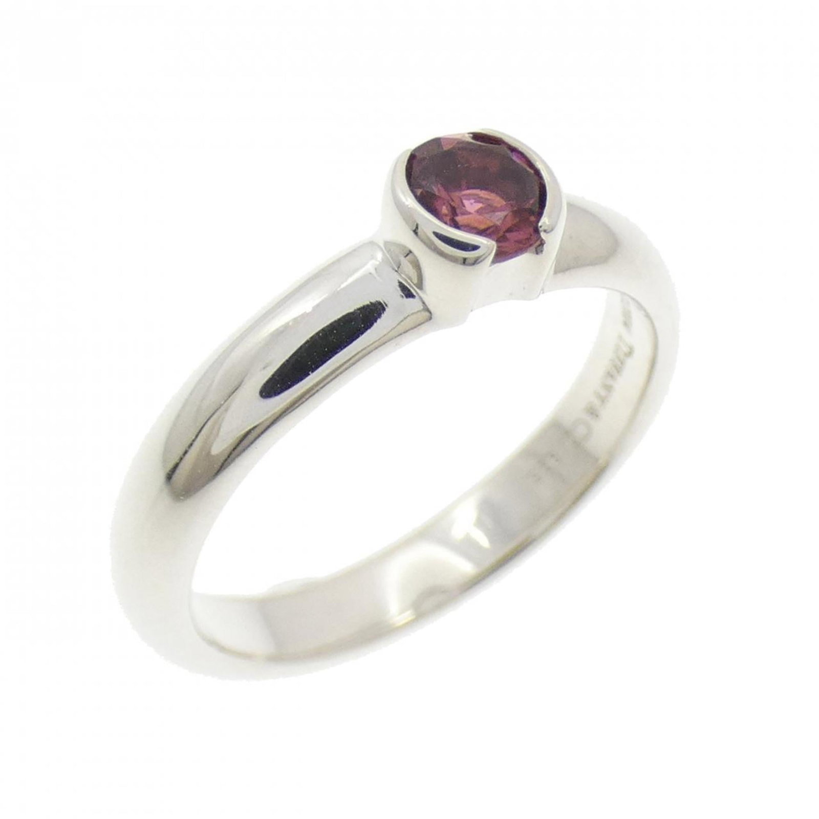 925 Tiffany Band Ring Silver: 925 Tiffany Band Ring Silver A stunning 925 Tiffany Band Ring Silver, adorned with a beautiful tourmaline stone, adds a touch of elegance to any outfit. With its classic design and high-quality silver