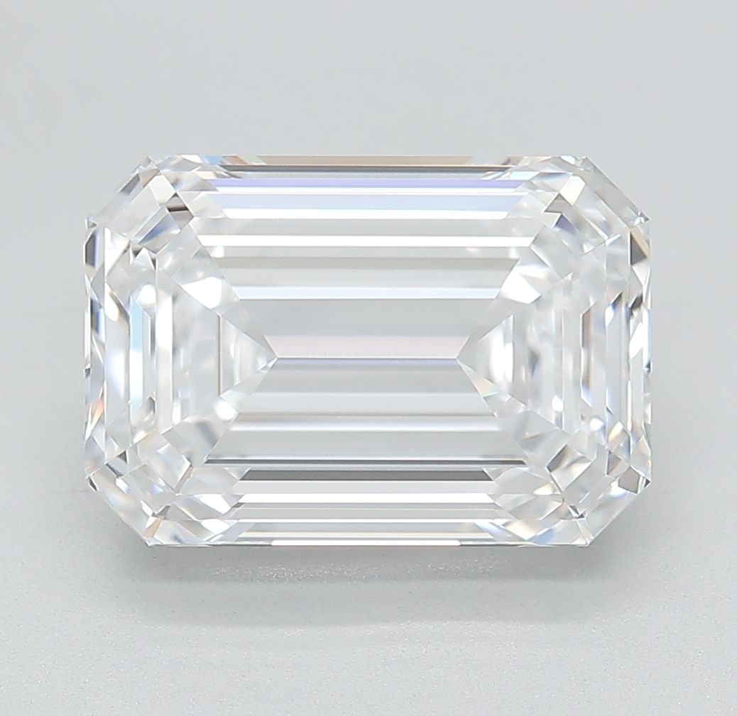 Loose Lab Diamond - IGI Emerald 5.21ct D VVS1: Loose Lab Diamond - IGI Emerald 5.21ct D VVS1 A rare and exceptional lab-grown diamond, certified by the International Gemological Institute (IGI) as a D color, VVS1 clarity, and boasting an EX polish