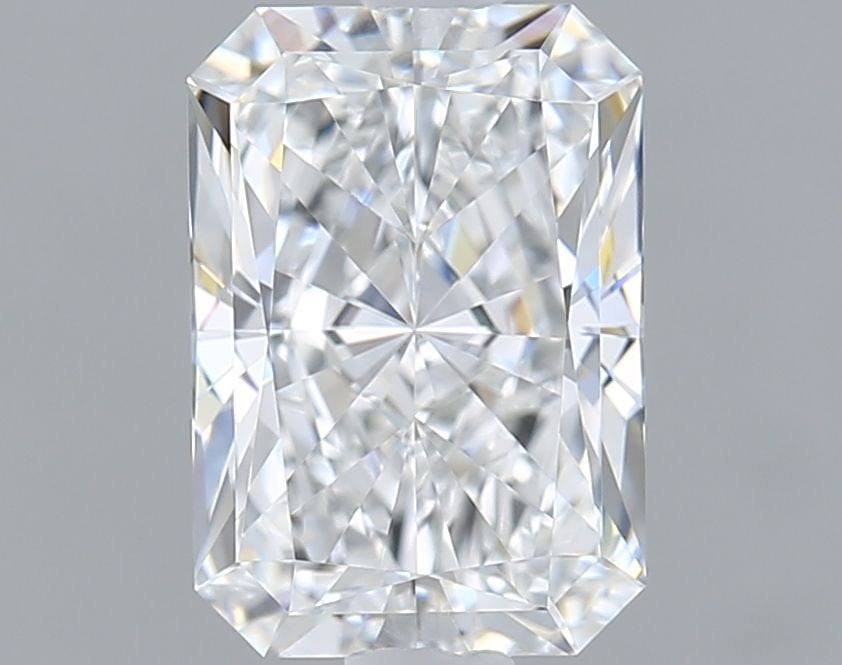 IGI Radiant 1.54ct E VVS1 Loose Lab Diamond: IGI Radiant 1.54ct E VVS1 Loose Lab Diamond Experience the brilliance of nature, without the environmental impact - this stunning IGI Radiant 1.54ct E VVS1 loose lab diamond shines with exceptional
