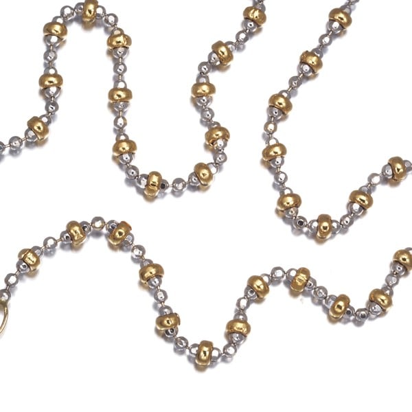 Wg Unoaerre Chain Necklace Cut Ball Bead Bicolor 42Cm 18K Yg/: Wg Unoaerre Chain Necklace Cut Ball Bead Bicolor 42Cm 18K Yg/ Elevate your style with the elegant 42cm multi-tone gold chain necklace, expertly crafted in Italy from high-quality 18k metal. This beaut