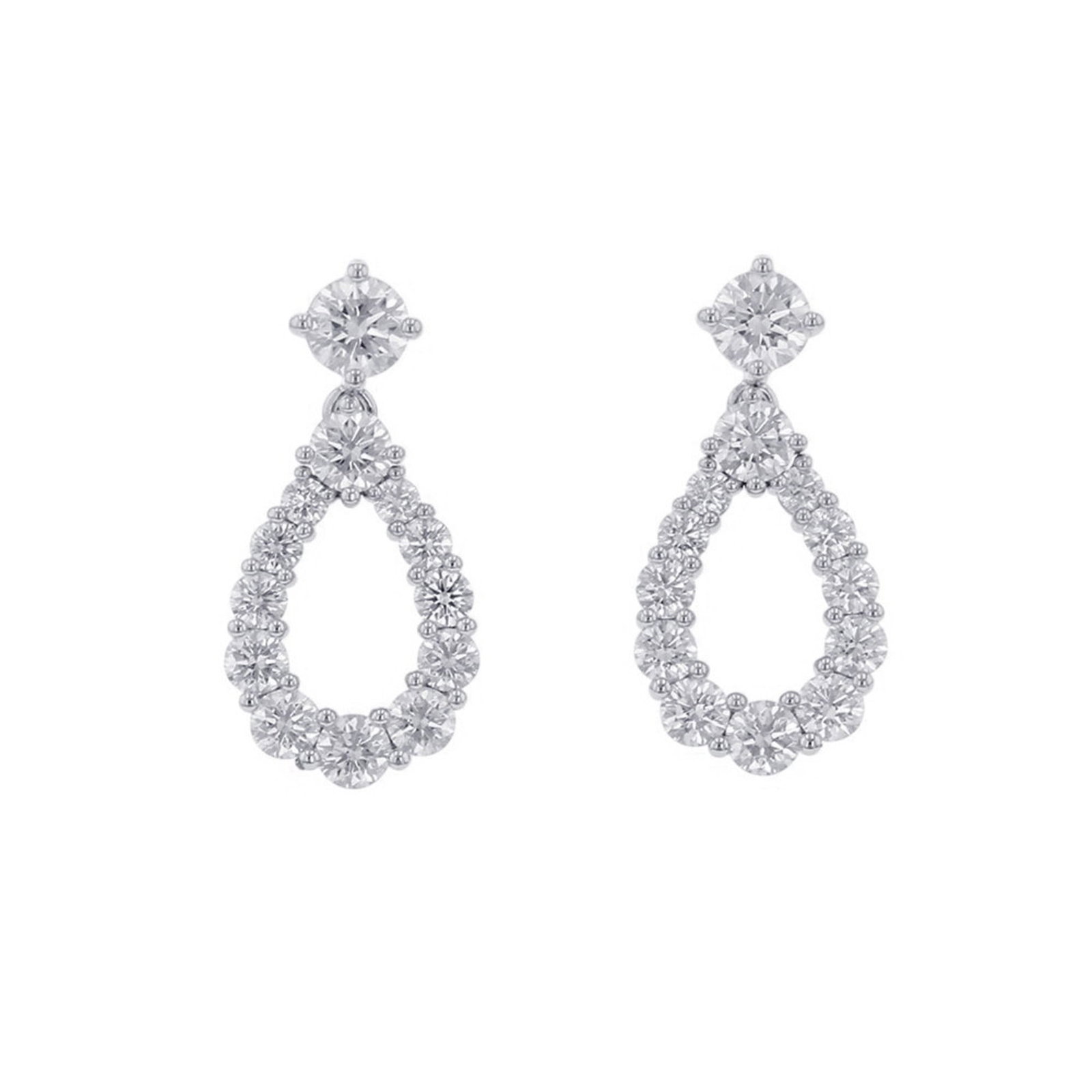 Harry Winston Platinum Stud Earrings (950): Harry Winston Platinum Stud Earrings (950) Elevate your elegance with the Harry Winston Platinum Stud Earrings, showcasing 1.55 carat diamonds set in platinum. These stunning earrings boast a sleek,