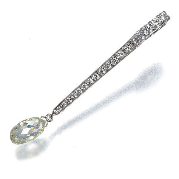Wg Yellow &Clear Diamond 0.67Ct/ 0.18Ct Briolette-Cut Drop Pendant 18K: Wg Yellow &Clear Diamond 0.67Ct/ 0.18Ct Briolette-Cut Drop Pendant 18K Elevate your style with this stunning 18k white gold pendant, boasting a rare yellow and clear diamond briolette-cut drop that ad