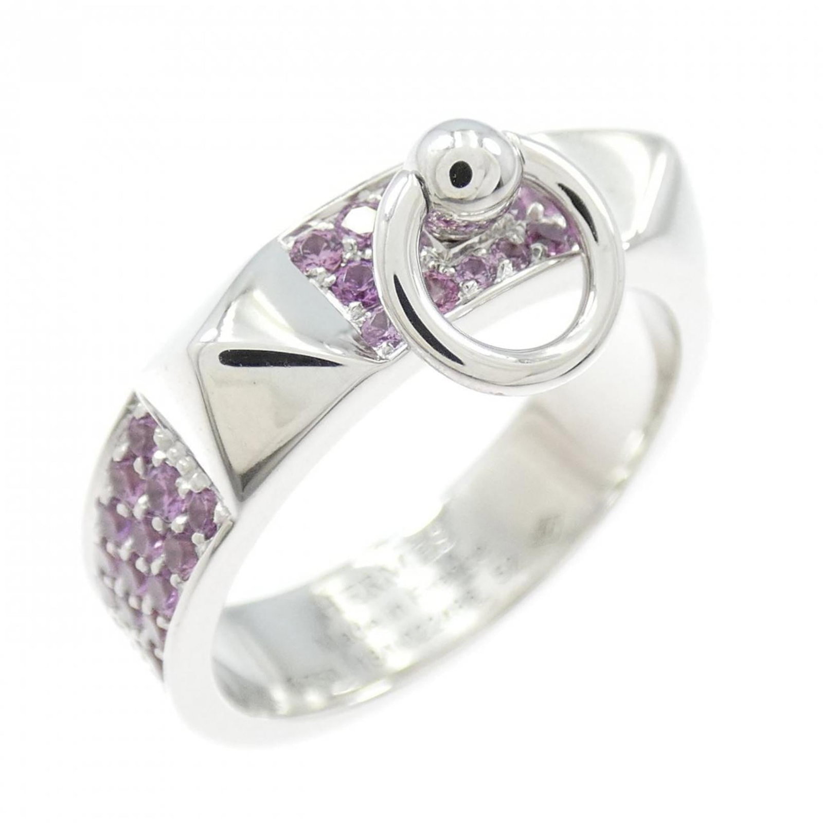 Hermes 18k White Gold Band Ring: Hermes 18k White Gold Band Ring Elevate your style with this stunning 18k white gold band ring from Hermes, boasting a sleek and sophisticated design that exudes luxury. Featuring a beautiful garnet s