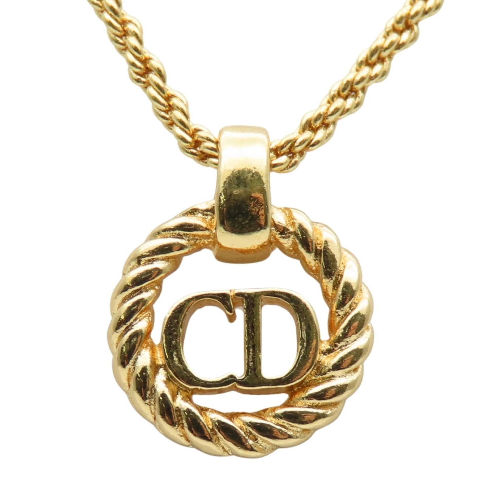Christian Dior CD Logo Gold-Plated Metal Necklace for Women: Christian Dior CD Logo Gold-Plated Metal Necklace for Women Elevate your style with the iconic Christian Dior CD logo gold-plated metal necklace, featuring a sleek 15.4mm x 12.4mm pendant that shines