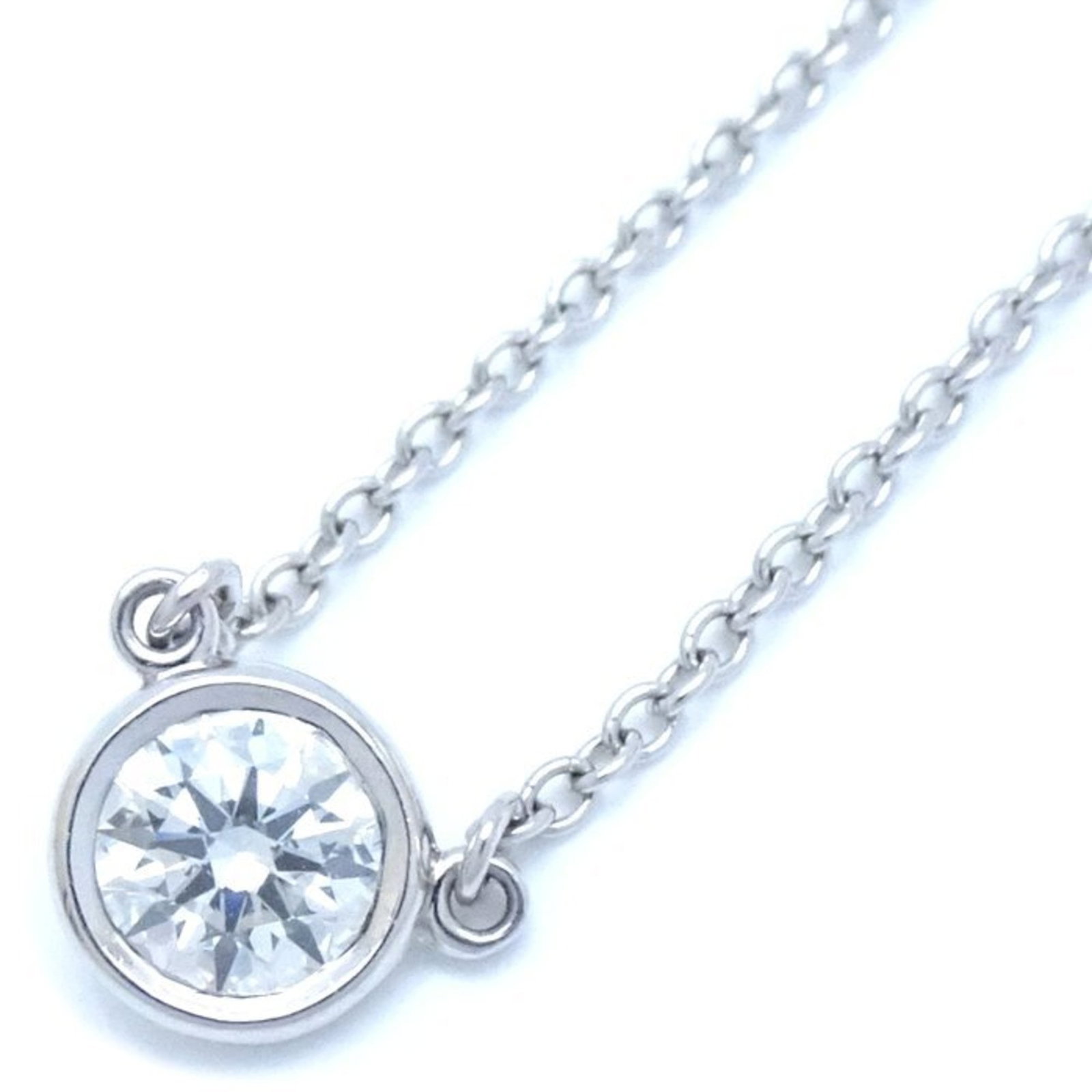 TIFFANY & Co. By the Yard Necklace with 1 Diamond and Elsa Peretti in Pt950 Platinum, 292197: TIFFANY & Co. By the Yard Necklace with 1 Diamond and Elsa Peretti in Pt950 Platinum, 292197 Elegance and sophistication come together in this stunning Tiffany & Co. By the Yard Necklace, boasting a 1