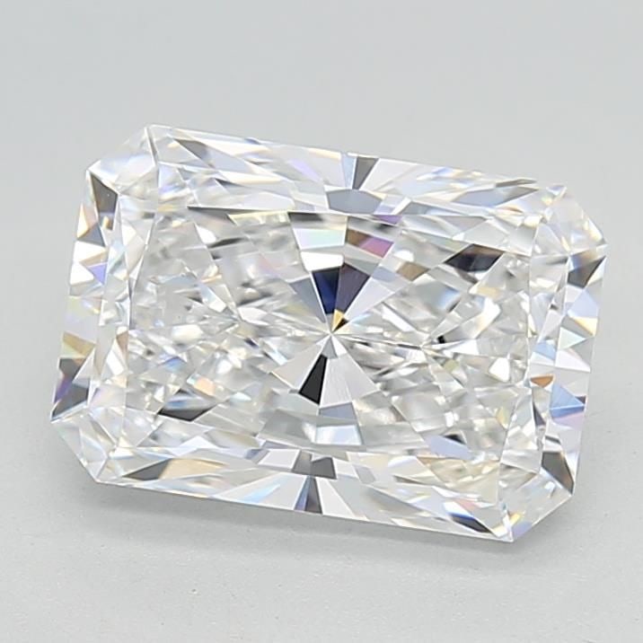 Loose Lab Diamond - GIA Radiant 3.56ct E VVS2: Loose Lab Diamond - GIA Radiant 3.56ct E VVS2 A rare and exceptional lab-grown diamond, certified by the prestigious GIA as a radiant cut with an impressive 3.56 carats of sparkle. Its exceptional cla