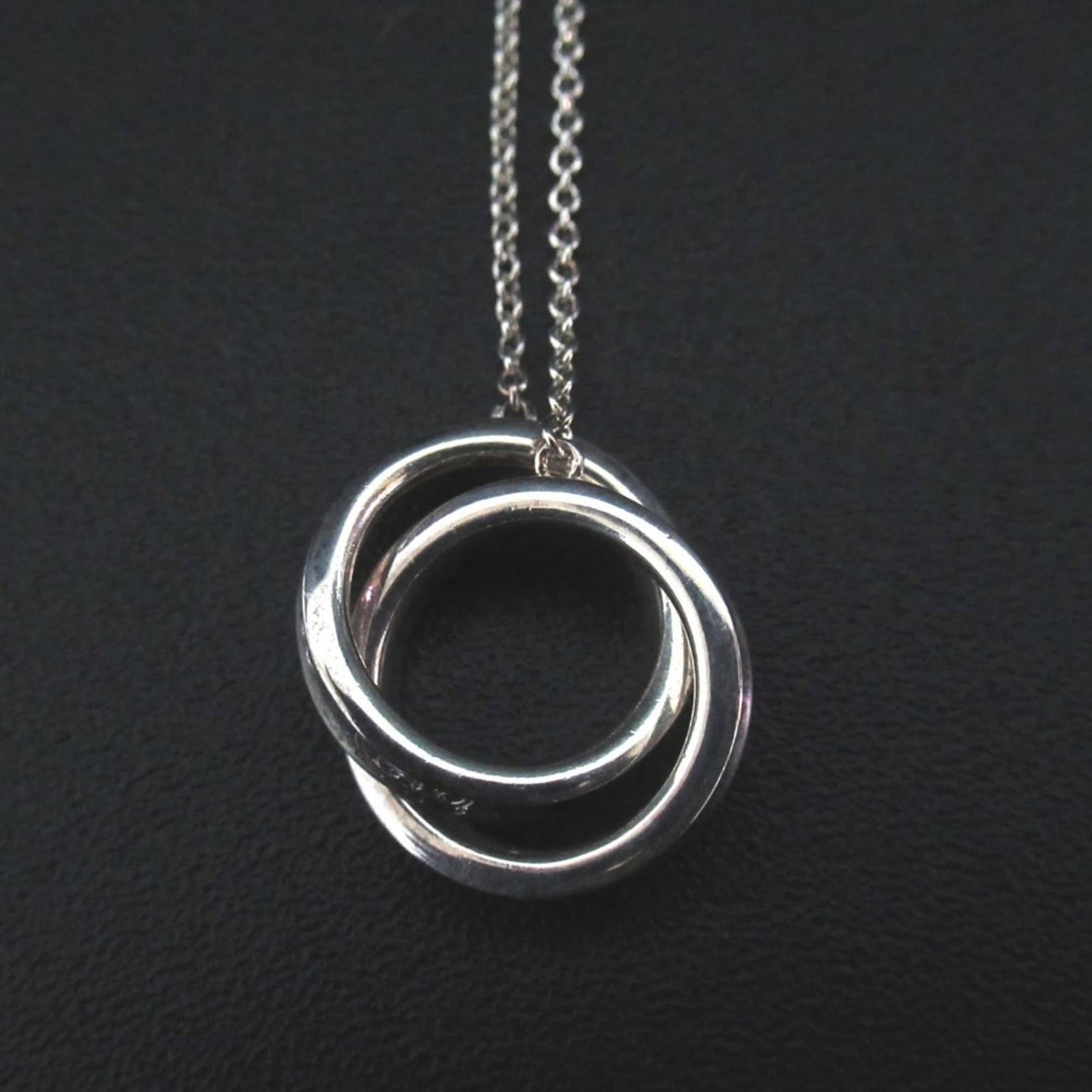 Women Tiffany & Co. Interlocking Circle 1837 Necklace Pendant in Ag925 Silver for: Women Tiffany & Co. Interlocking Circle 1837 Necklace Pendant in Ag925 Silver for Elevate your style with the iconic Tiffany & Co. Interlocking Circle 1837 Necklace Pendant, crafted from sterling silv