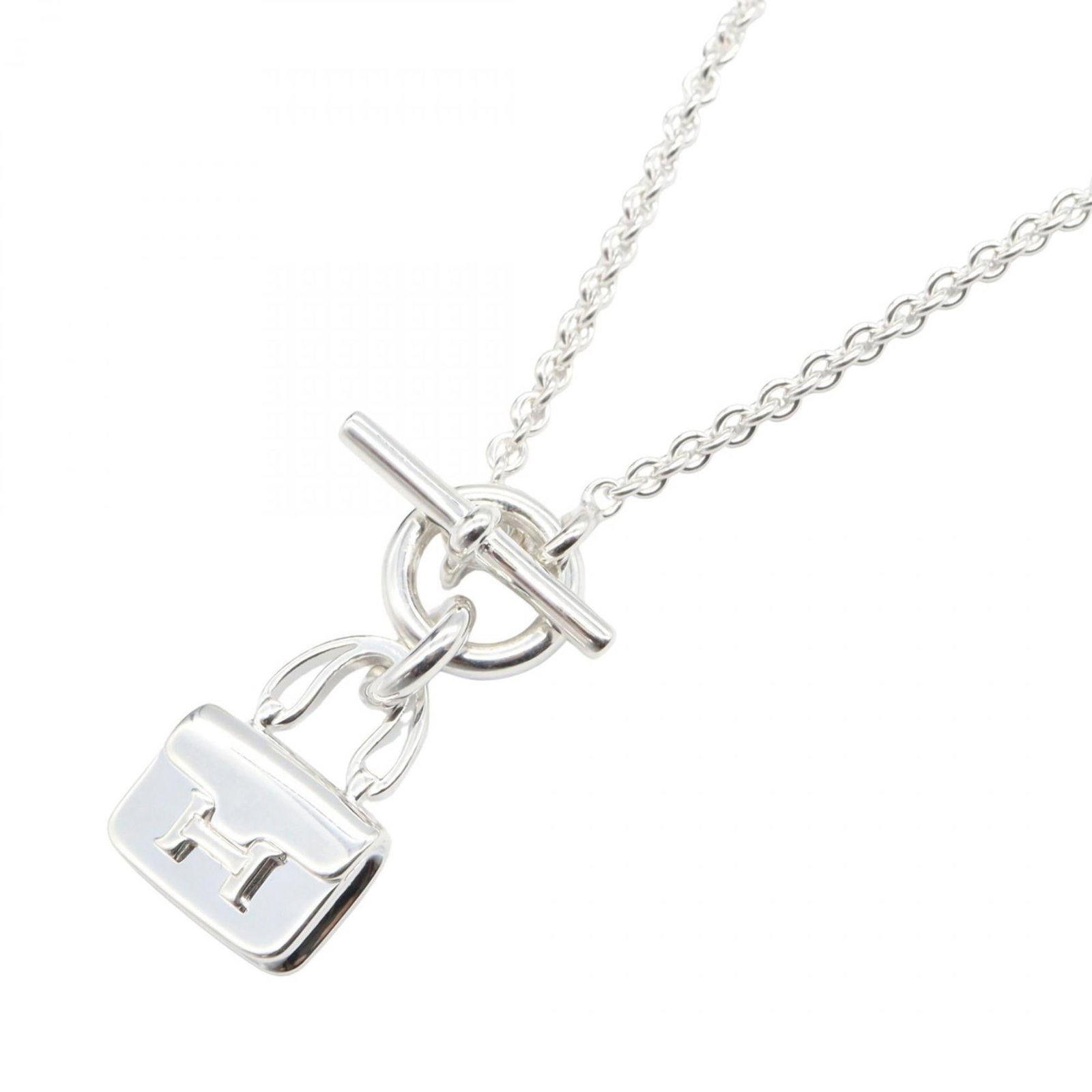 Hermes Women's 925 Sterling Silver Amulet Necklace (23AG558735): Hermes Women's 925 Sterling Silver Amulet Necklace (23AG558735) A stunning piece of luxury, this 925 sterling silver amulet necklace from Hermes boasts a sleek design and premium quality, making it a