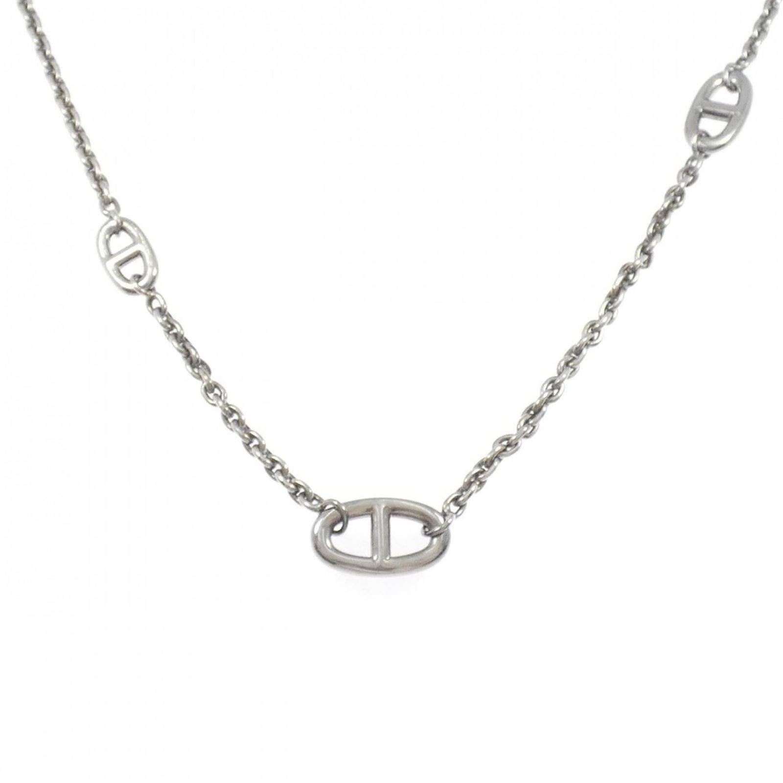 Necklace Hermes Farandole: Necklace Hermes Farandole A timeless piece of elegance, the Hermes Farandole necklace boasts a sleek silver 925 design with an adjustable 80cm chain, perfect for adding a touch of sophistication to an