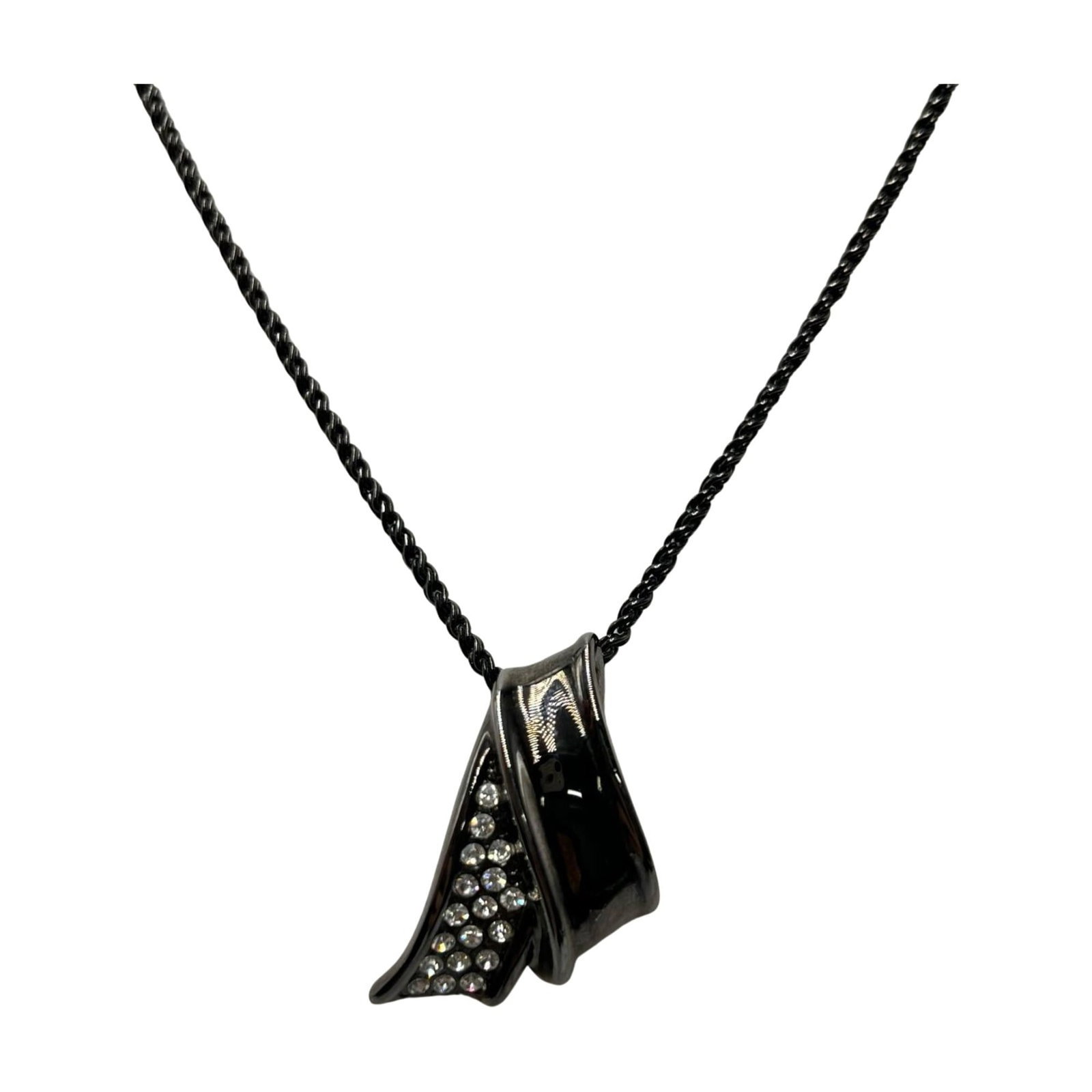 Yves Saint Laurent necklace pendant in black metal with rhinestones for men: Yves Saint Laurent necklace pendant in black metal with rhinestones for men Elevate your style with the iconic Yves Saint Laurent necklace pendant, boasting sleek black metal and striking rhinestones