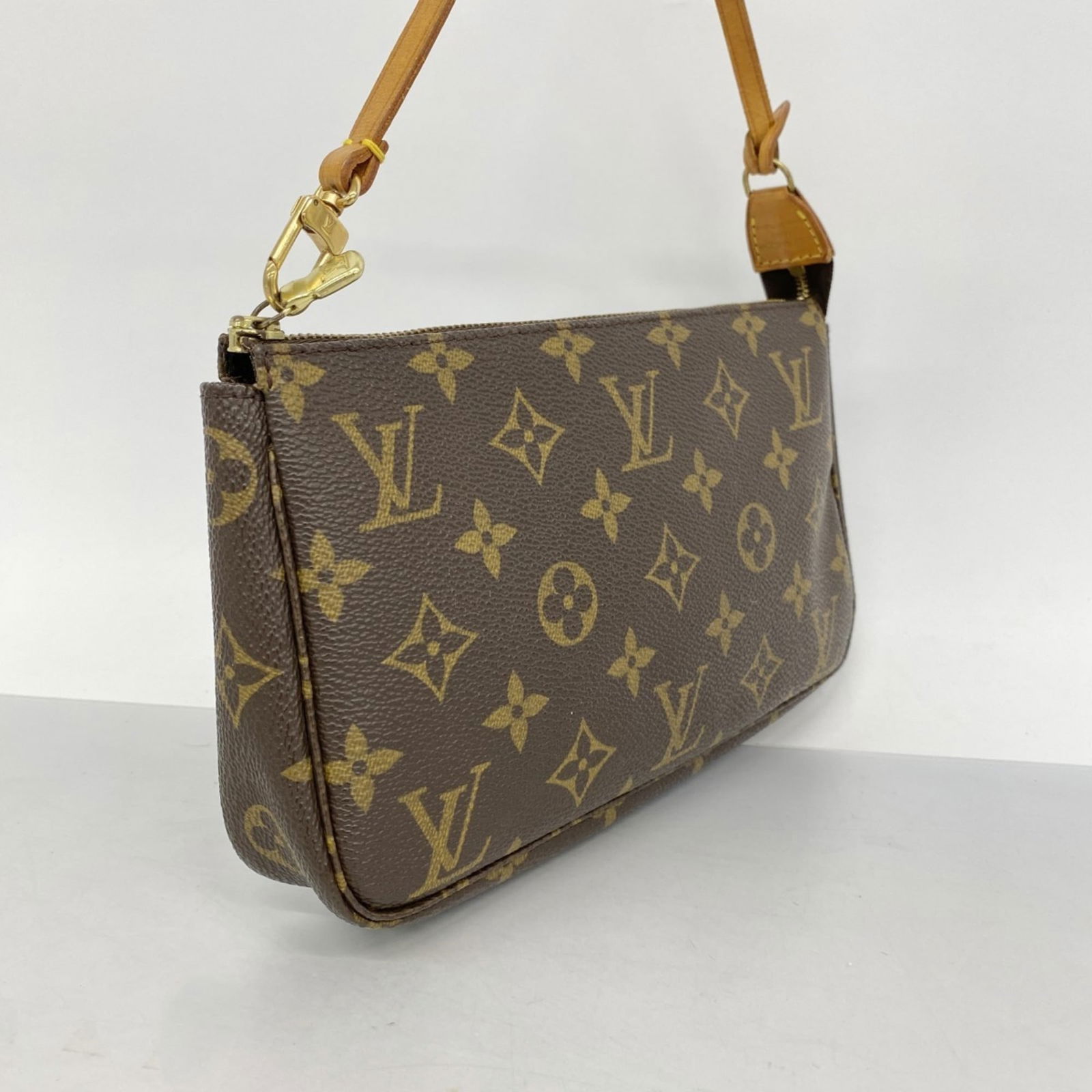 Pouch Louis Vuitton - 2