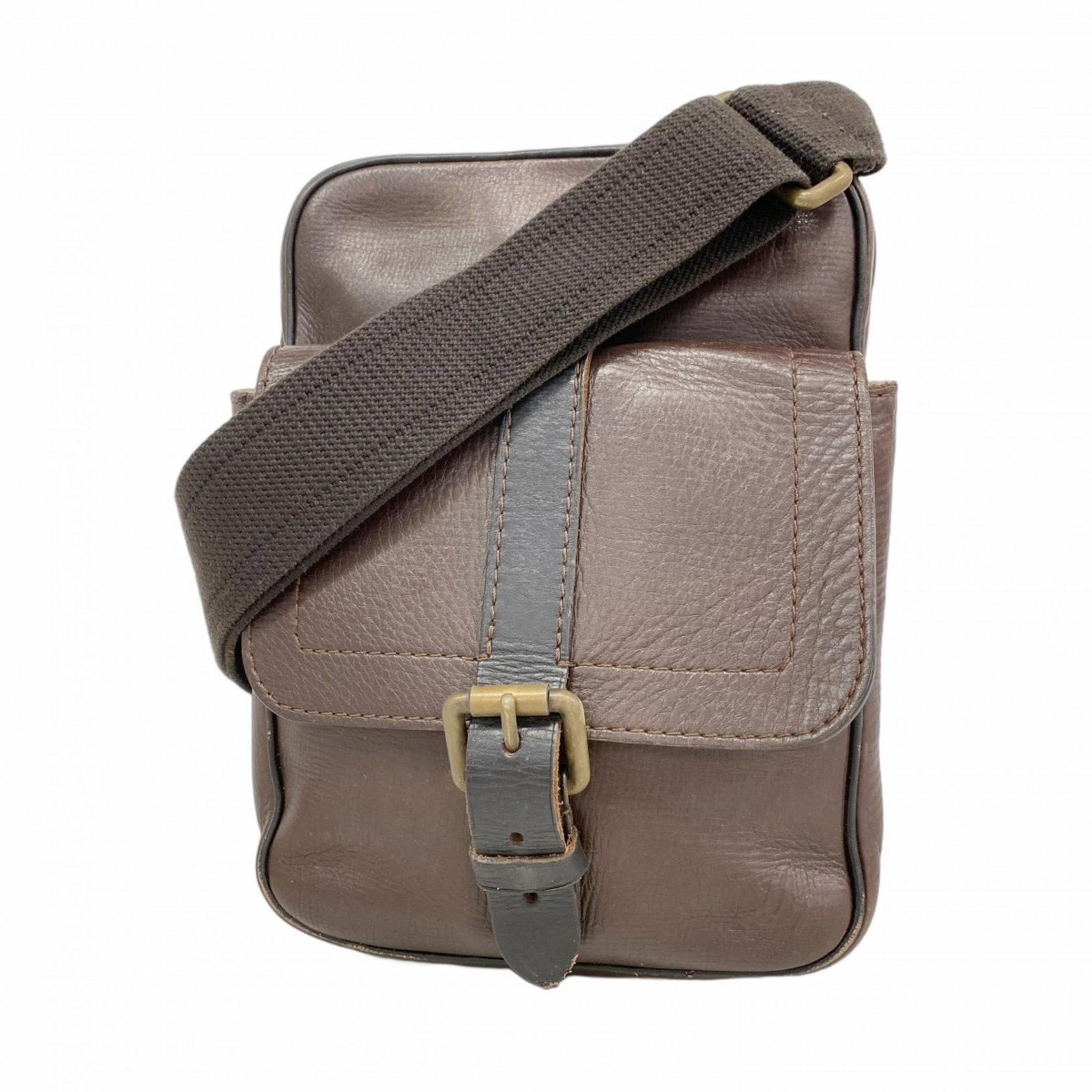 Bag Louis Vuitton Shoulder: Bag Louis Vuitton Shoulder A pre-owned Louis Vuitton shoulder bag in coffee, offering a stylish and versatile accessory for everyday use. With its classic design and durable construction, this bag has