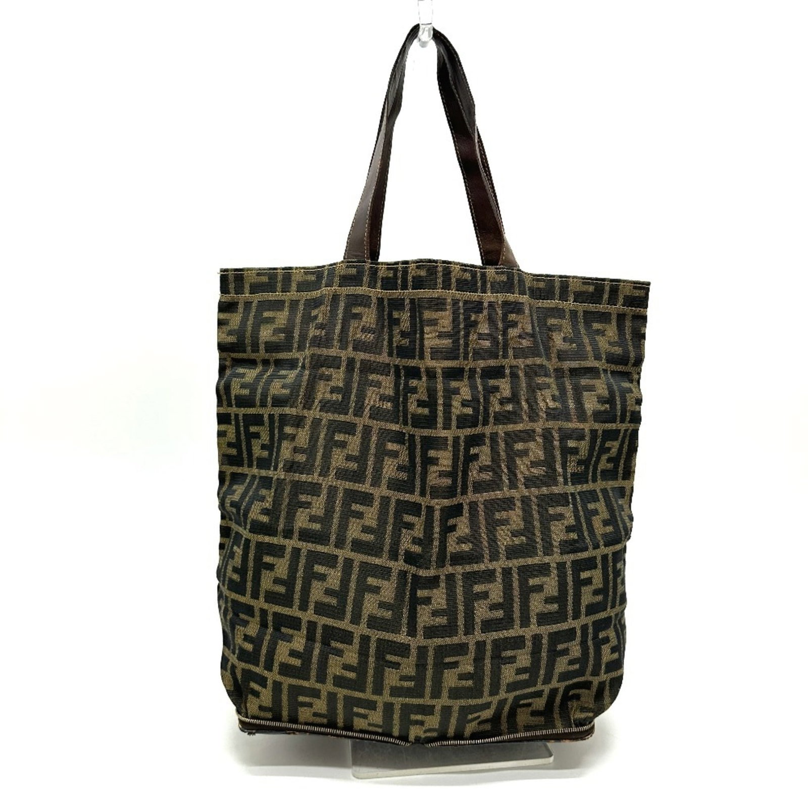 Canvas - Fendi Eco-Bag - Handbag - Tote Bag Leather: Canvas - Fendi Eco-Bag - Handbag - Tote Bag Leather Authentic Fendi eco-bag in rich brown leather and canvas, boasting a timeless design that exudes luxury and sophistication. With its spacious