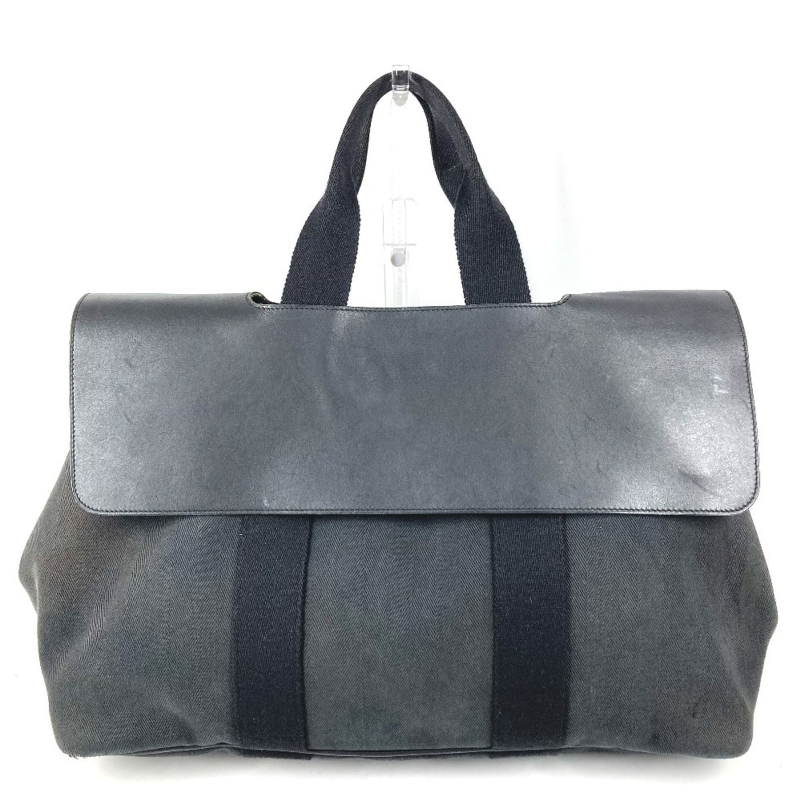 Tote Bag Toile Chevron - Hermes Handbag: Tote Bag Toile Chevron - Hermes Handbag Exceptional Tote Bag Toile Chevron Hermes available for auction. Review complete item specifications below for detailed information. Item Specifics: Brand: Herm