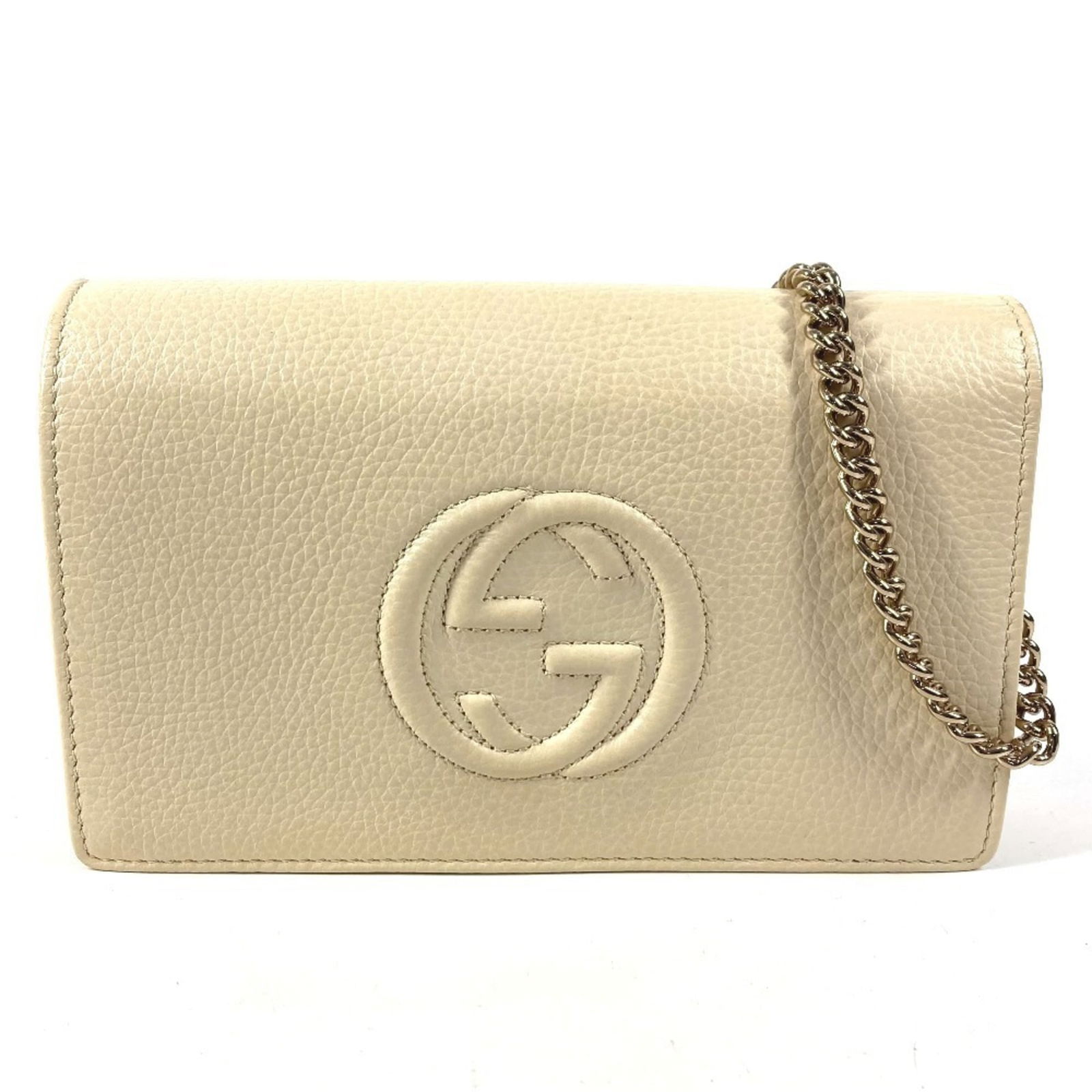 Gucci Chain and Leather Shoulder Wallet: Gucci Chain and Leather Shoulder Wallet Elevate your everyday style with the iconic Gucci Chain and Leather Shoulder Wallet, boasting sleek chain details and premium leather construction in classic iv