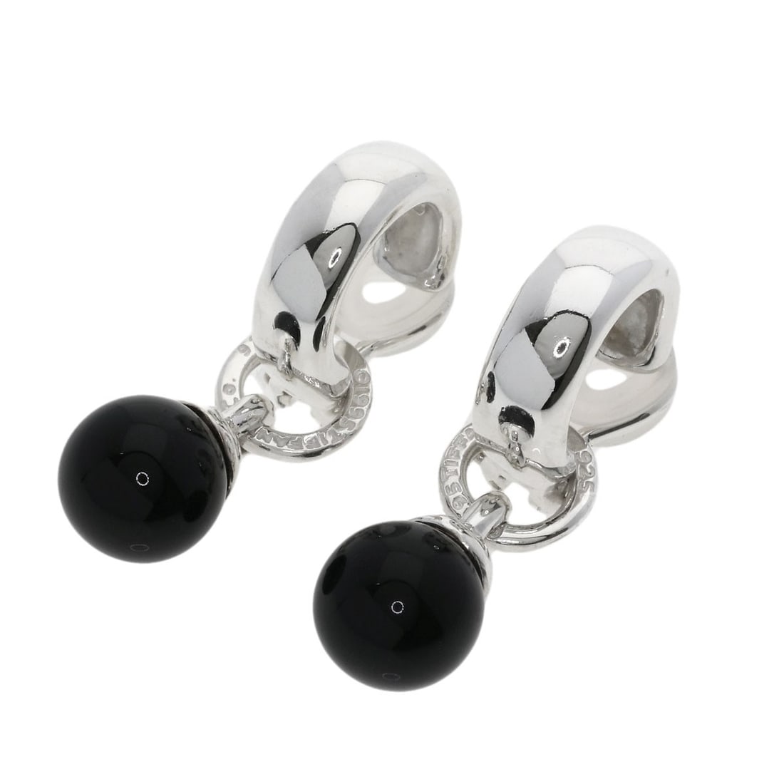 Tiffany & Co. Ball Dunkle Onyx Earring in Silver: Tiffany & Co. Ball Dunkle Onyx Earring in Silver Elevate your elegance with the Tiffany & Co. Ball Dunkle Onyx Earring in Silver, a timeless masterpiece that combines sleek sophistication with underst