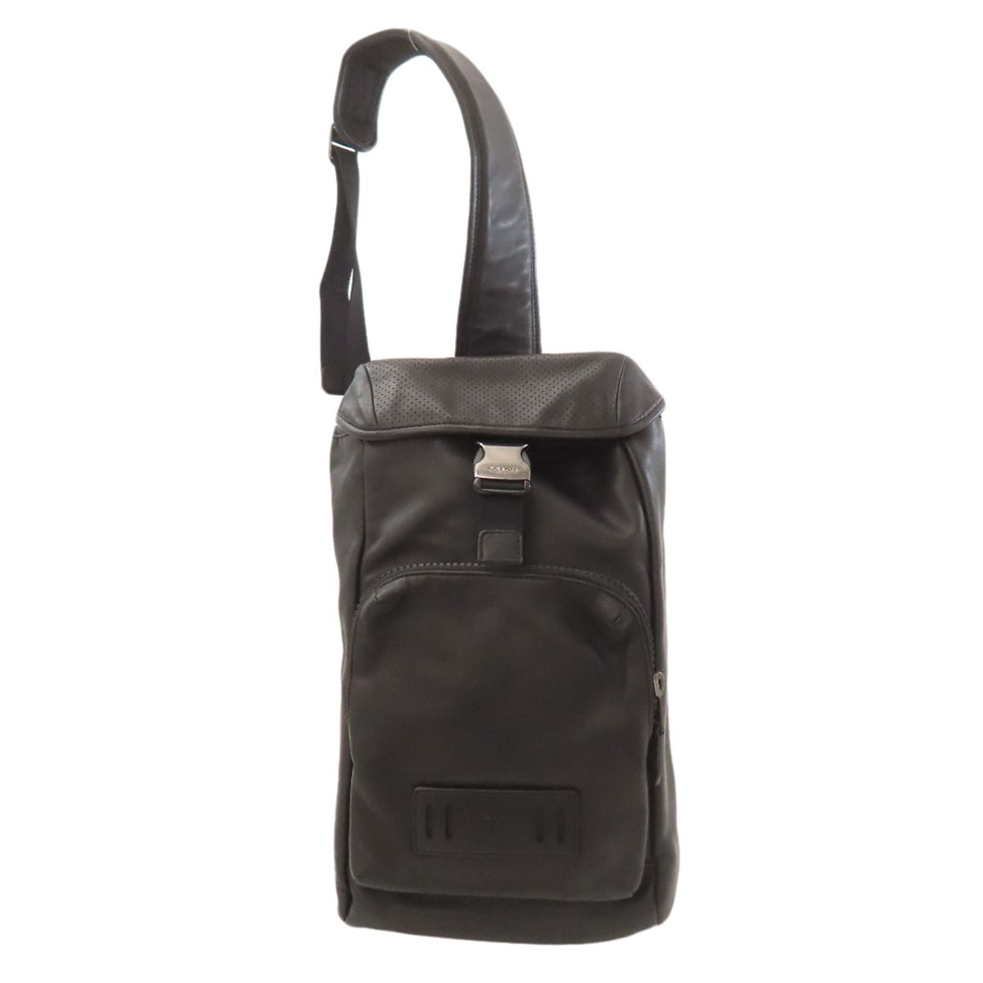 Calf COACH 2943 logo body bag: Calf COACH 2943 logo body bag Elevate your everyday style with the sleek and sophisticated Calf COACH 2943 logo body bag, crafted from high-quality calf leather in a timeless black hue. This chic acce