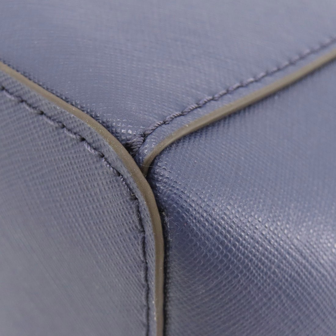 Michael Kors Logo Leather Tote Bag - 19