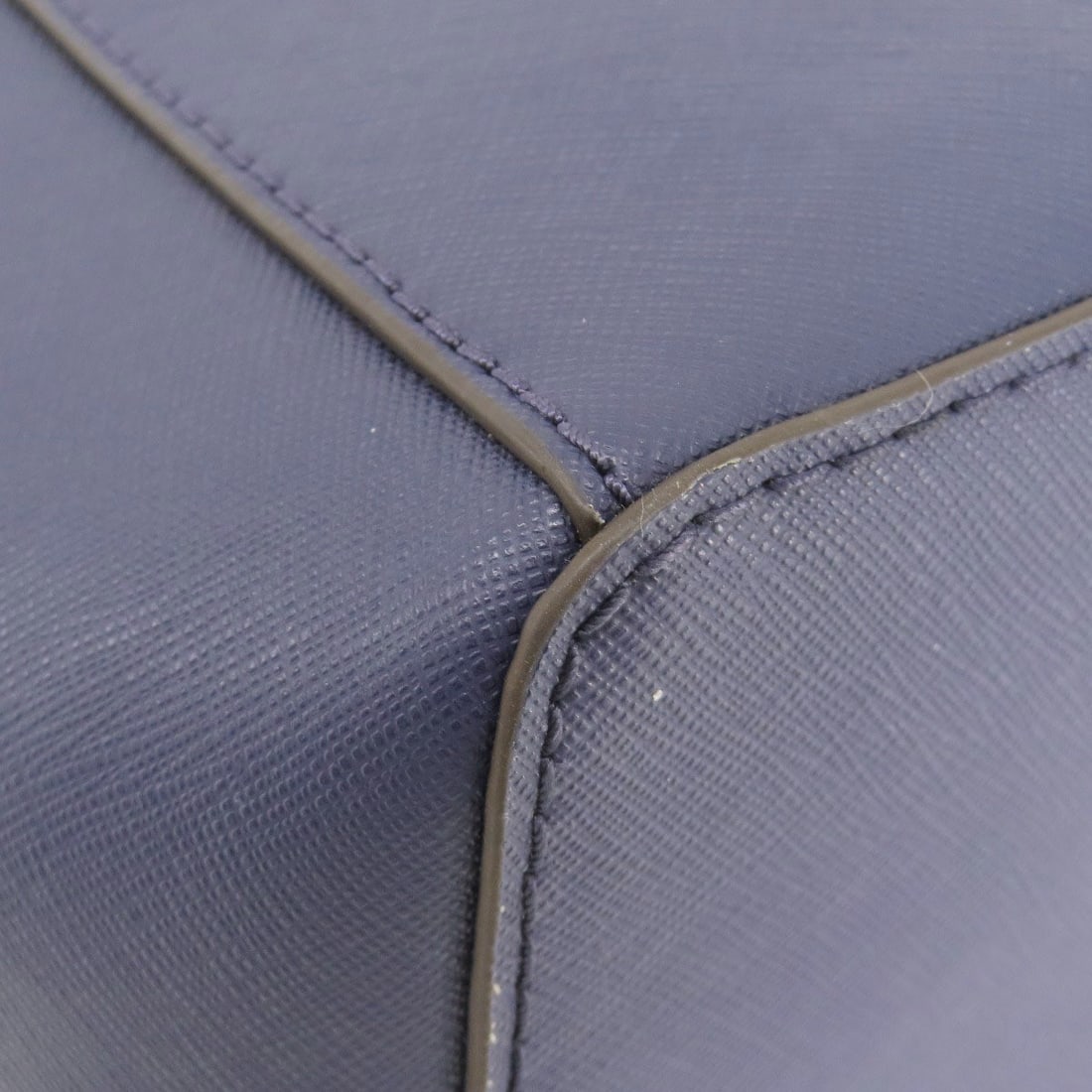 Michael Kors Logo Leather Tote Bag - 20